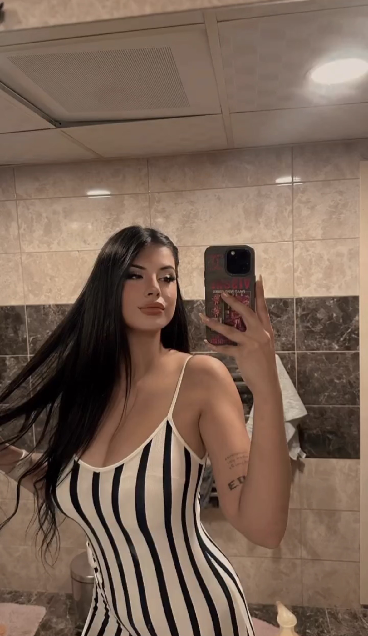 Kırkarmut Özgüvenli Kadın Bayan Escort Nazım