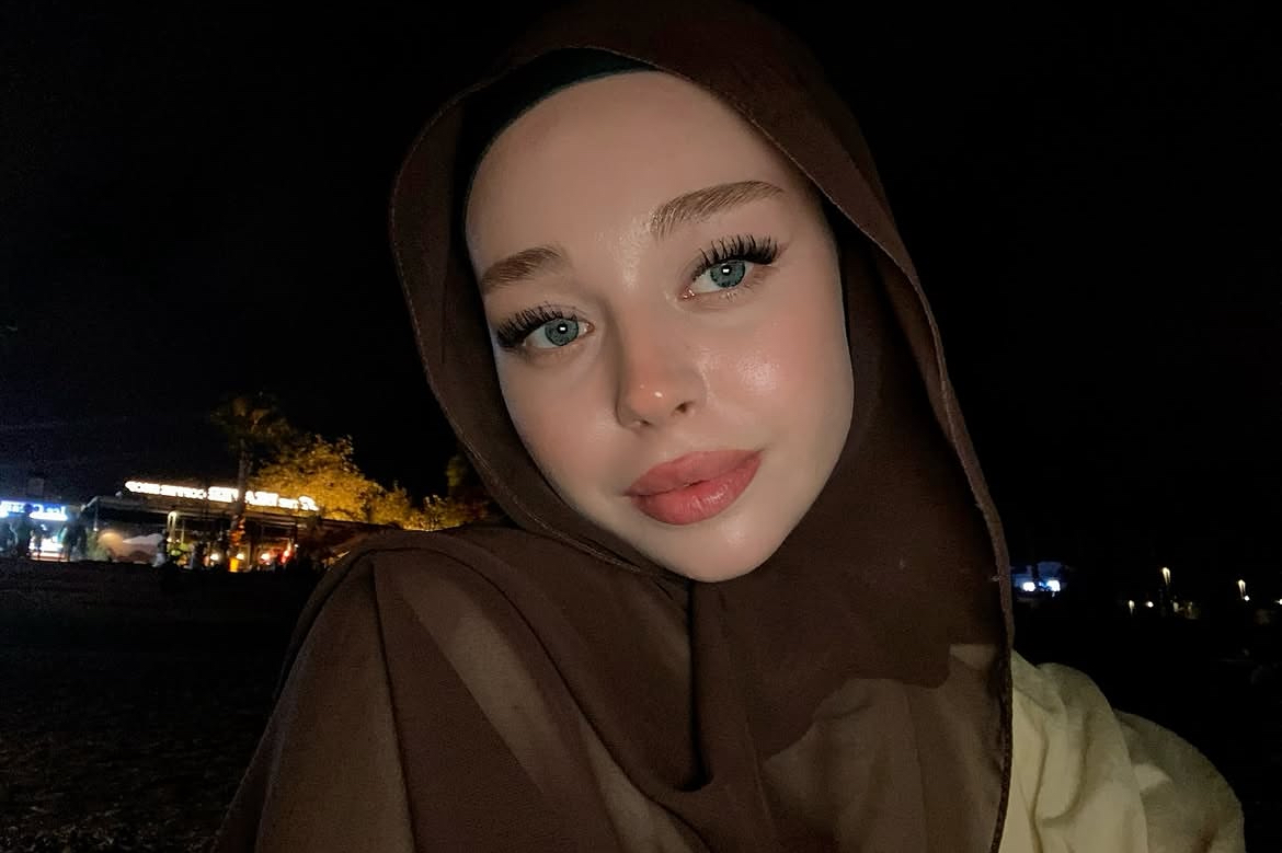 Kabaağaç Tatlı Bir Aşk Bayan Escort Ala