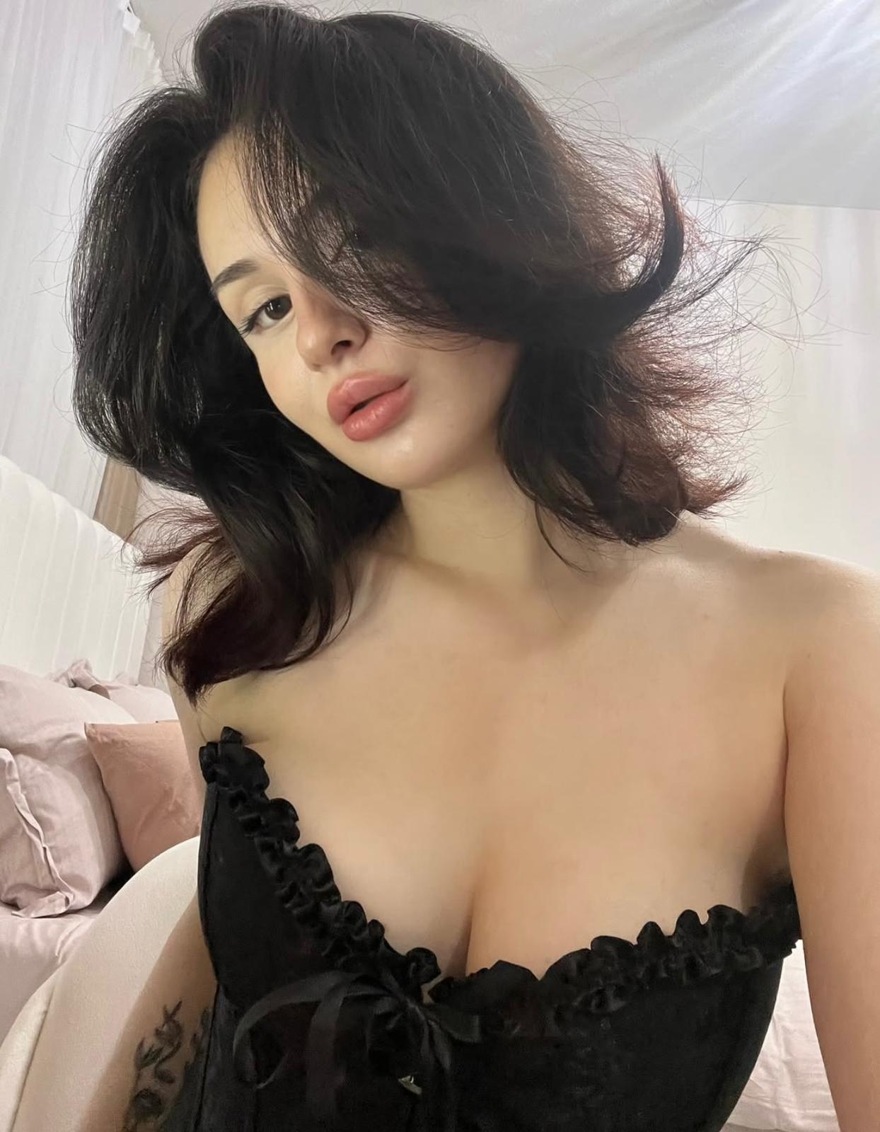 Ahmethacılar Hayalperest Bayan Bayan Escort Hande